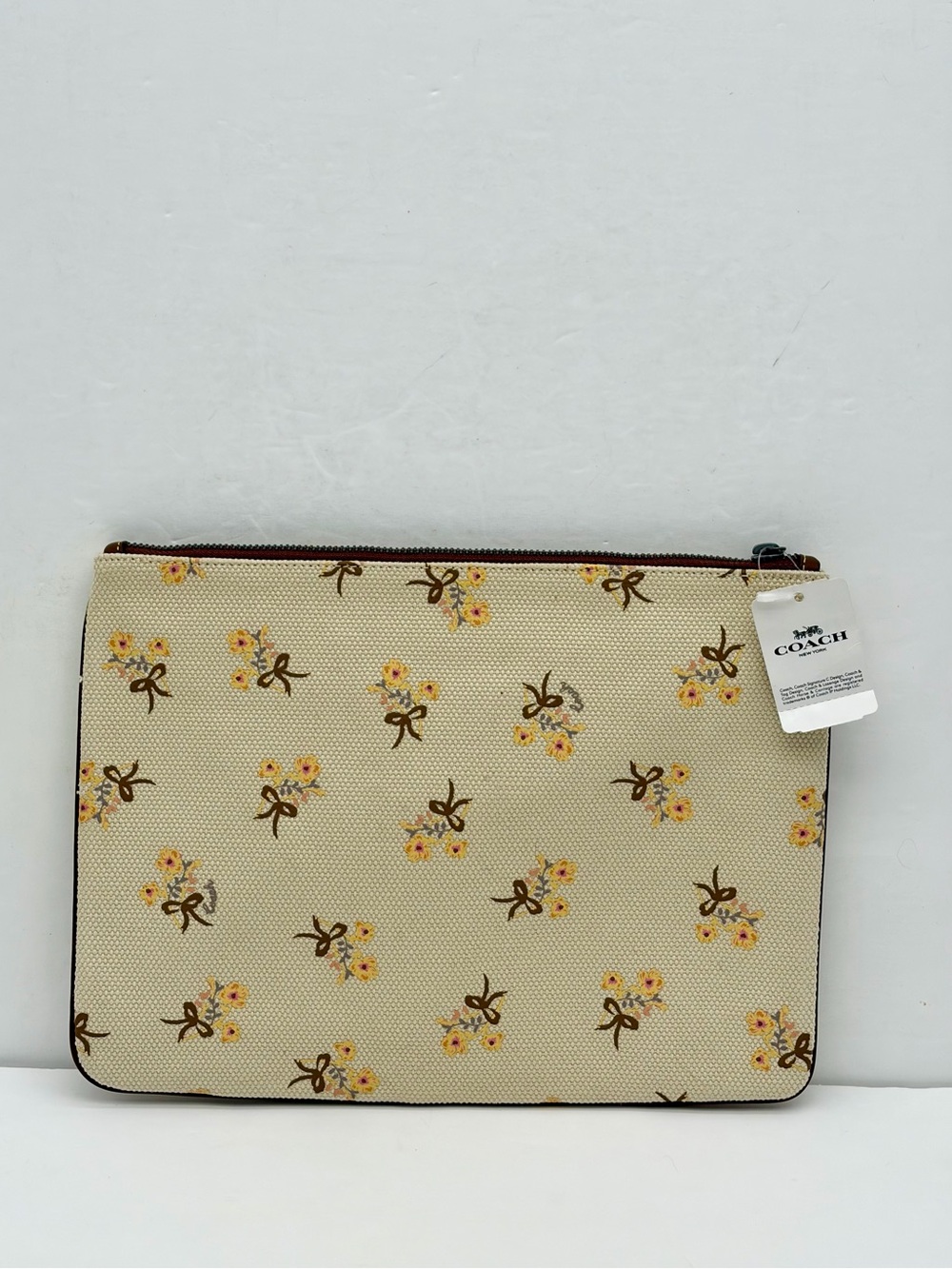 Coach Large Wristlet 30 With Vandal Gummy - Picture 2 of 11
